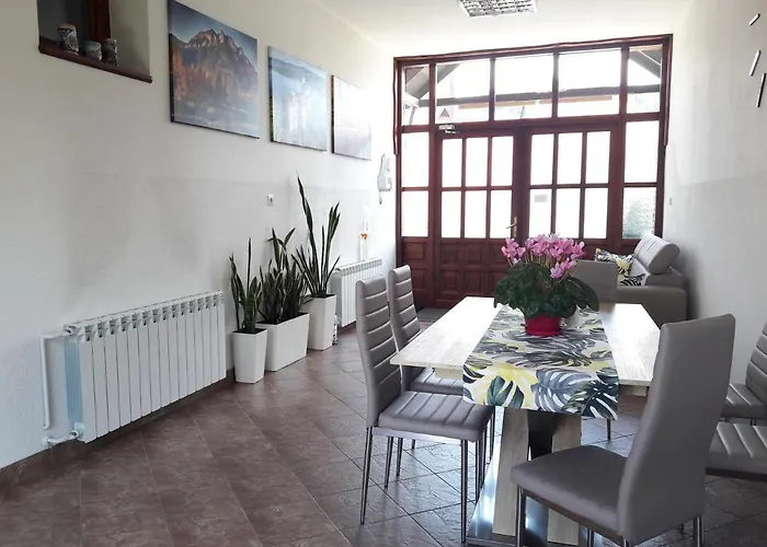 Проживание в семье Sawina Сромовце-Нижне