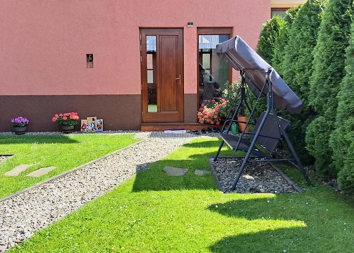 Sawina Проживание в семье Сромовце-Нижне