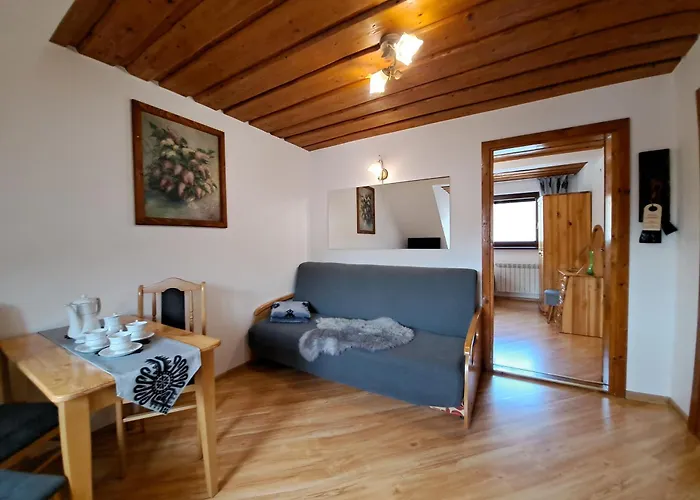 Sawina Проживание в семье Сромовце-Нижне